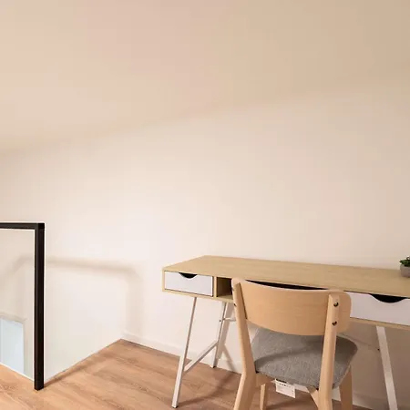 Urban Oasis Weiner شقة