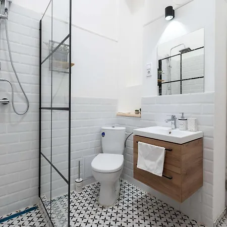 Urban Oasis Weiner Apartment